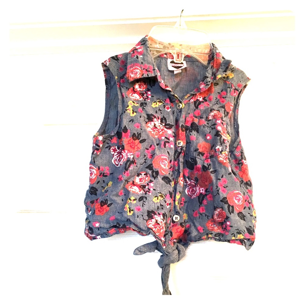 Cherry Styx tie front top size small 7/8